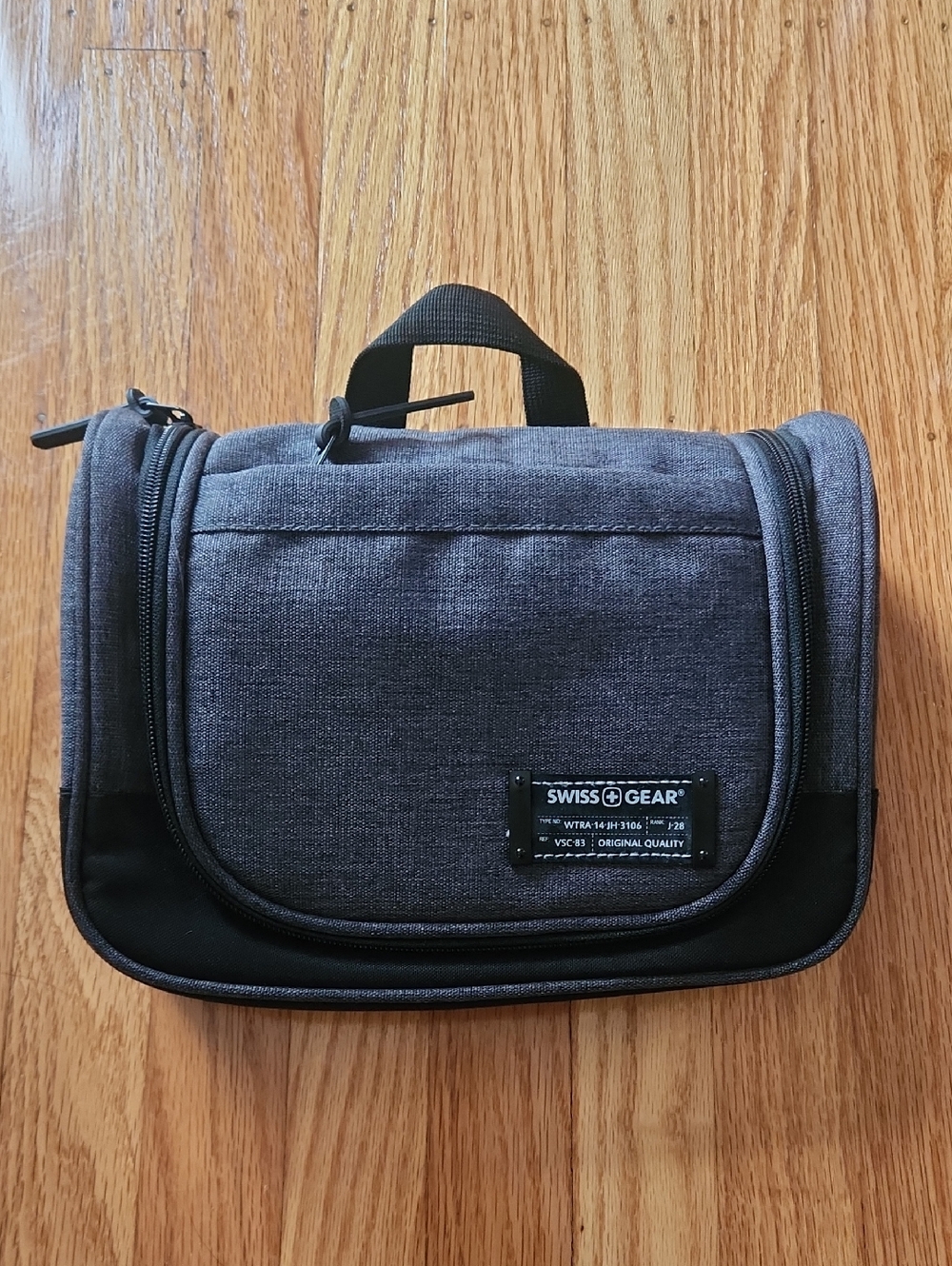 Like new SwissGear Toiletry Kit - Charcoal Gray with Black Trim
